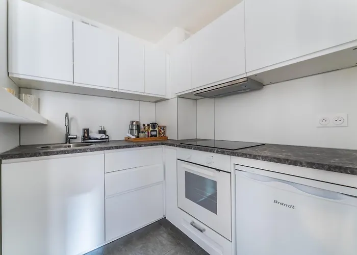 Lovely Flat, Center Of Paris
